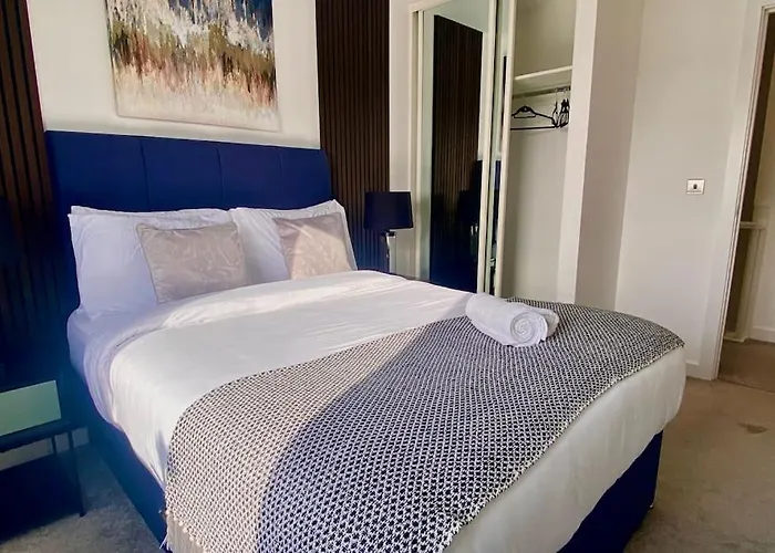 Prime Suite 2 Bedroom Apartment With Rooftop Terrace